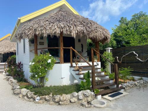 Vista exterior, Casa Cava Bed & Breakfast in Ambergris Caye