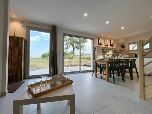 Surrounding environment, La Lodge des Champs in Montbrison