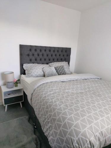 Modern Entire 3-Bedroom House in Rugby