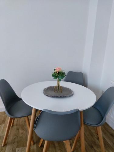 บริการและสิ่งอำนวยความสะดวก, Modern Entire 3-Bedroom House in Rugby in นิวตัน