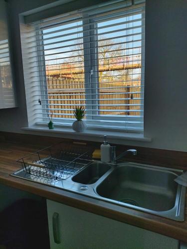 ห้องครัว, Modern Entire 3-Bedroom House in Rugby in นิวตัน