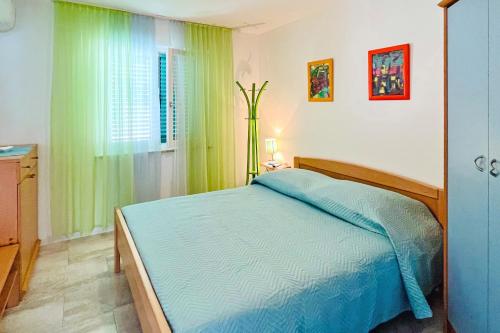 Apartment Medveja 7720a - image 6