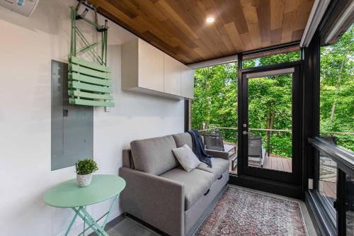 Faciliteter, Modern Riverside Cabin w Hot Tub Fire Pit Kayaks in Rileyville