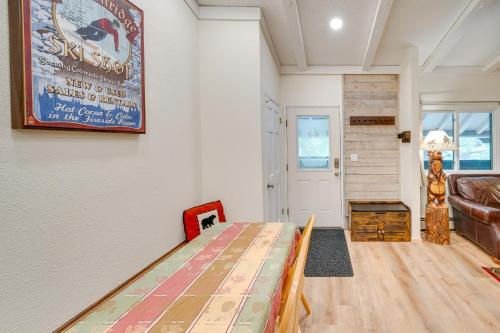 Renovated Condo Near Carter Park about Half-Mi to Ski! in Breckenridge, USA
