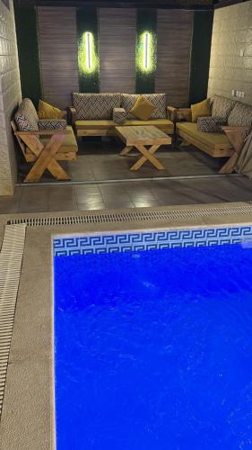 شالية مودرن ومسبح تدفئة (شالية مودرن ومسبح تدفئة) in Al Wuroud