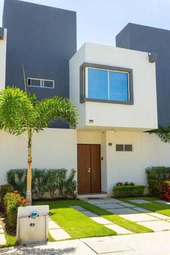 Ieeja, Casa con alberca cerca de playas Riviera Nayarit in Fraccionamiento Altavela