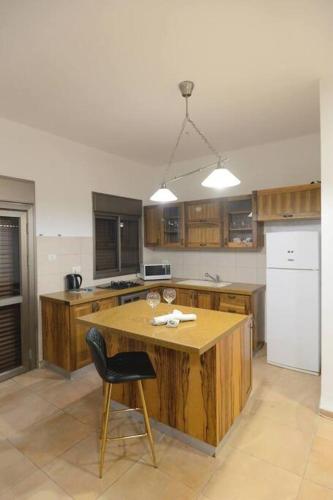 Domik by the sea in Kiryat Yam