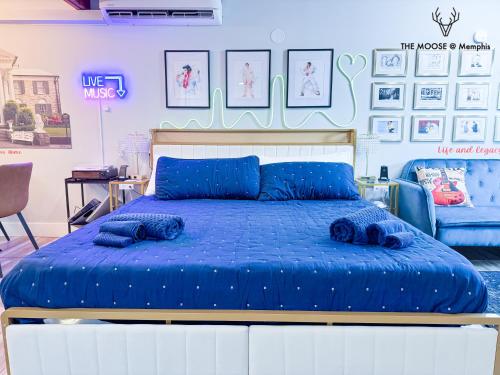 The Moose #4 - Elvis Presley King Suite with Free Parking and WIFI in Memphis, USA