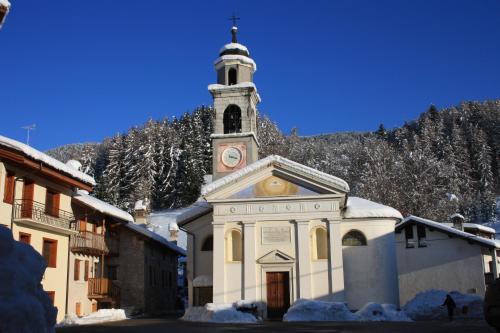  Albergo Diffuso Faller, Pension in Faller bei Tellina