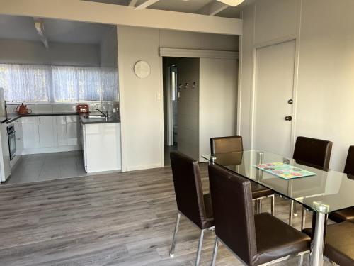 Albatross Motor Inn in เลคเอ็นทรานซ์