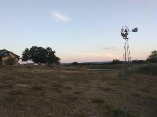 Private Ranch Near Fredericksburg Wineries with Pool in Blanco, USA