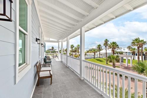 Four-Bedroom Holiday Home image 10