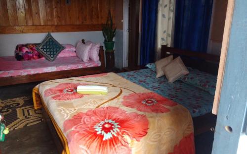 Rongo Shreya Homestay by StayApart in Paren Godak Khasmahal