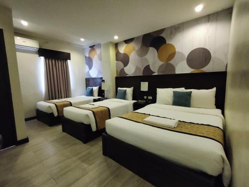 Whitewoods Convention and Leisure Hotel in Silang