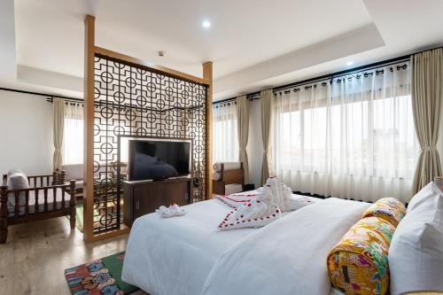 594195278 Hotel Lo Mustang