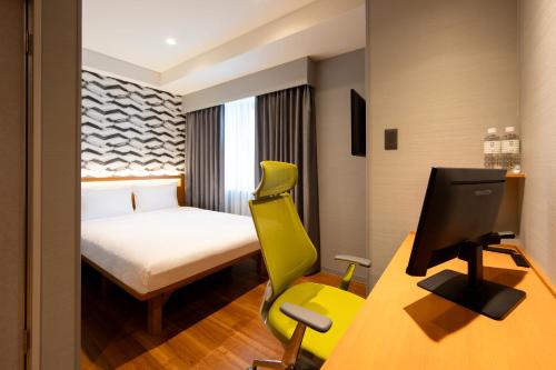 room detail thumbnail 1