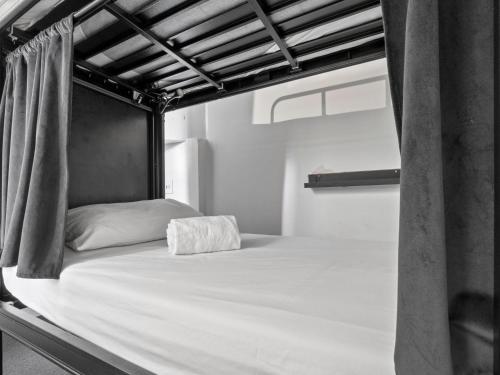 AZZURO POD HOTEL - Potts Point - image 7