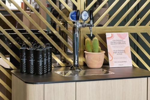 Mercure Paris Saint-Ouen - image 13