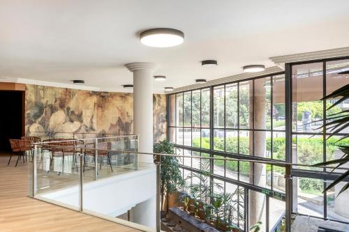 Holiday Inn Madrid - Pirámides an IHG Hotel - image 11