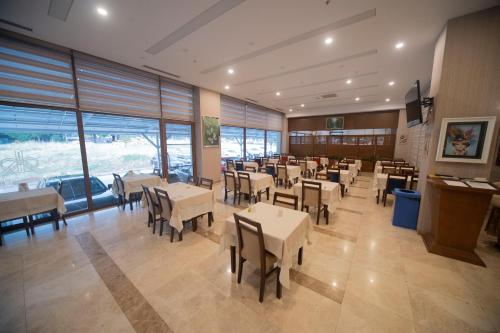 Храна и напитки, Grand İtimat Hotel in Akdeniz University