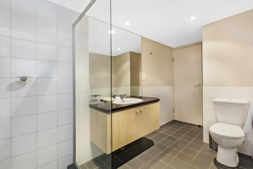One-Bedroom Apartment image 1
