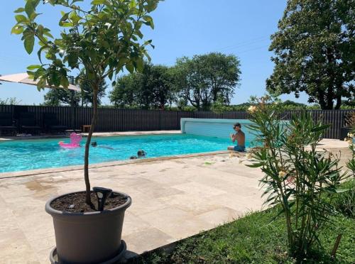Maison de campagne Gite Les Agates gîte à louer Saint-Martin-de-Lerm