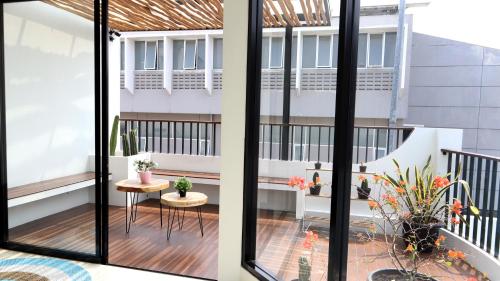 Facilities, Casa de Jingga - KBP with Aesthetic Pool, Fun for Family & Friends, Near Whoosh High Speed Train in Padalarang