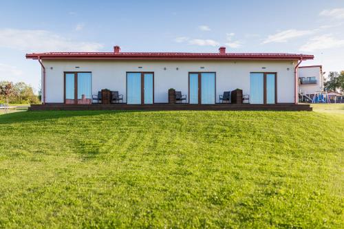 Motel Panorama - image 12