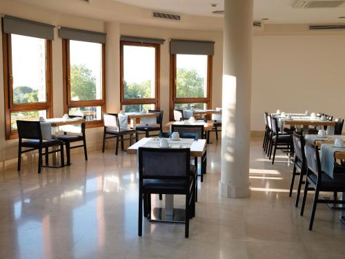 Restaurant, Hotel Plaza Las Matas in Fuencarral-El Pardo
