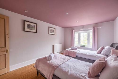 Riverside Gem, 2 Homes, Heated Pool, Hot Tub & Sauna, Windsor (fotografie 5)