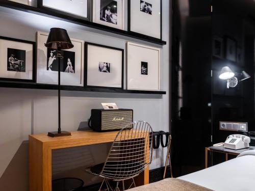 Browns Downtown Hotel - image 8