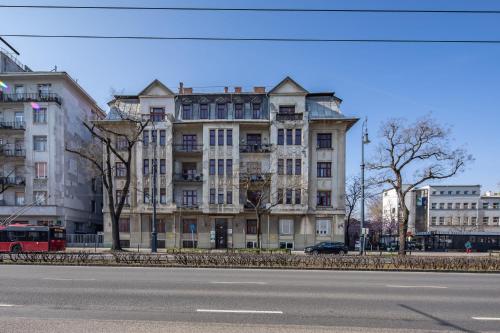 Central - Modern - Good Sleep - image 3