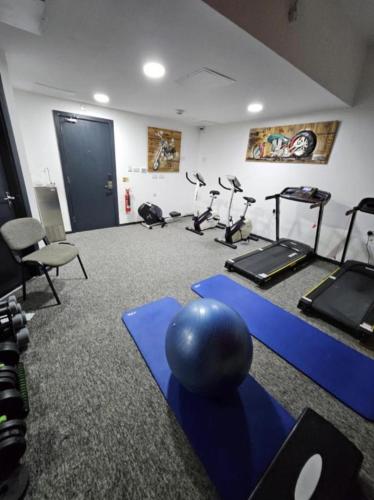 1 Bed Flat - Sleeps 2 - Parking - Balcony - Wifi, Nottingham (photo 11)