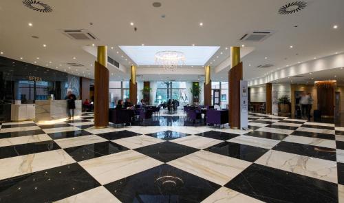 Lobby, The Sydney Hotel in San Donato