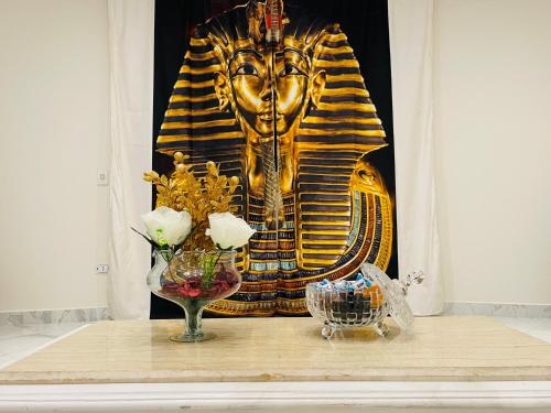 golden mask pyramids view