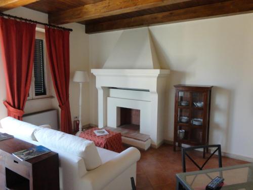 Casale DI Tormaggiore Villa And Country Suites