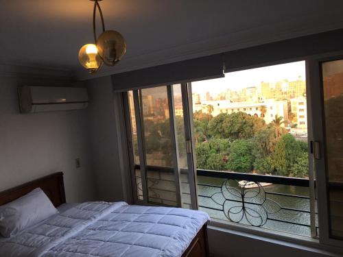 Luxury duplex on the Nile in Manial