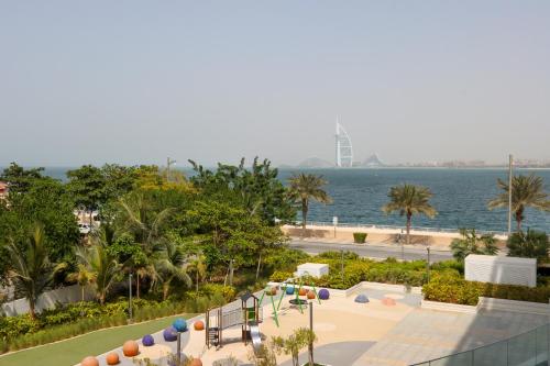 Livbnb-Tranquil 1B Steps to PalmBoardwalk Sea View, Dubai (photo 10)