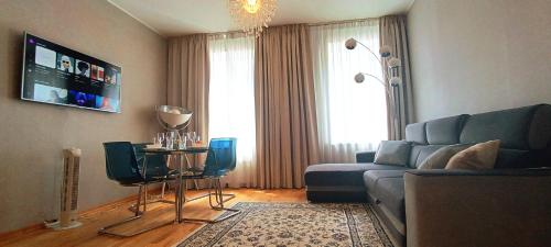 Old Town 2 Bedroom Apartment near Dome Square & Scenic Waterfront, Riga (fotografie 2)
