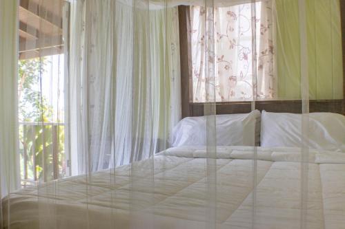 Montete Cottages Hideaway with Private Pool & Stunning Views in Choiseul