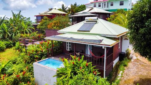 Tampilan eksterior, Montete Cottages Hideaway with Private Pool & Stunning Views in Choiseul