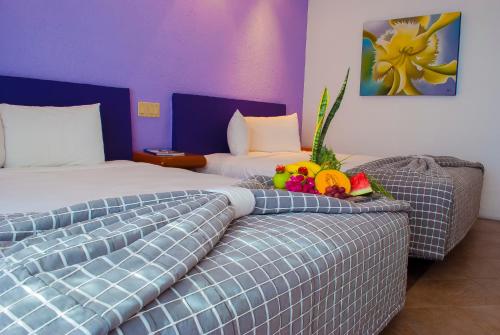 Hotel Los Patios Set in a prime location of Cabo San Lucas, Hotel Los Patios puts everything the city has to offer just outside your doorstep. The property features a wide range of facilities to make your stay a pleas