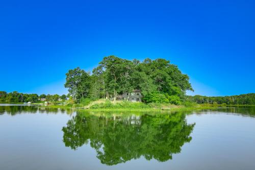 Private Island Home in Belding with Dock and Grill! Private Island Home in Belding with Dock and Grill!