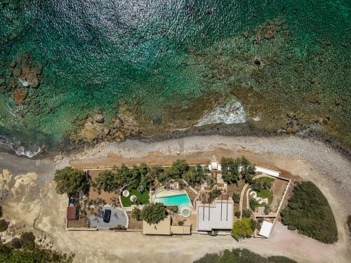 . The Echo Of The Sea - Beachfront Luxury Villa