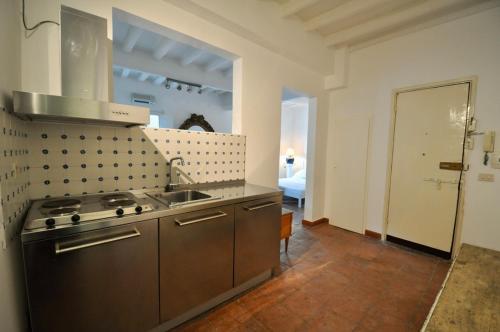 Pantheon Suite 4
