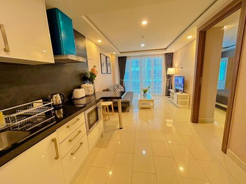 Grand Avenue Residence condominium