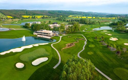 Golf course [on-site], Ulics vendeghaz II in Zalacsany