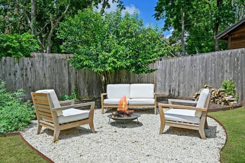 Austin Oasis Zilker, Downtown, Pool, 3 Bedroom