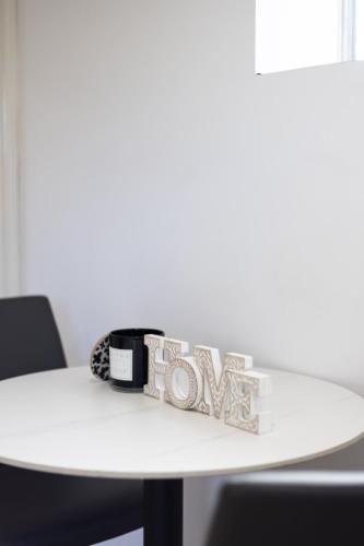 1 Bedroom Unit near Highway Transports n Shops