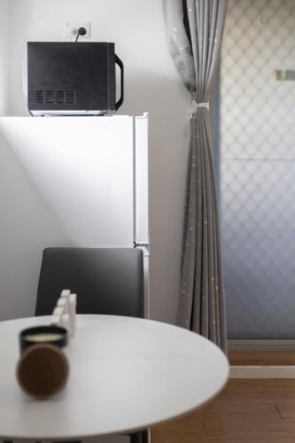 1 Bedroom Unit near Highway Transports n Shops